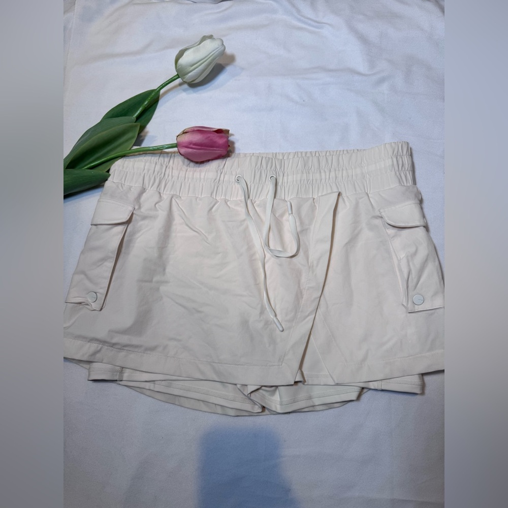 POPFLEX Cream Cargo Shorts Relaxed Fit